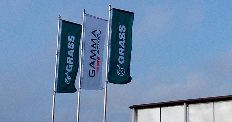 Zawiasy grass